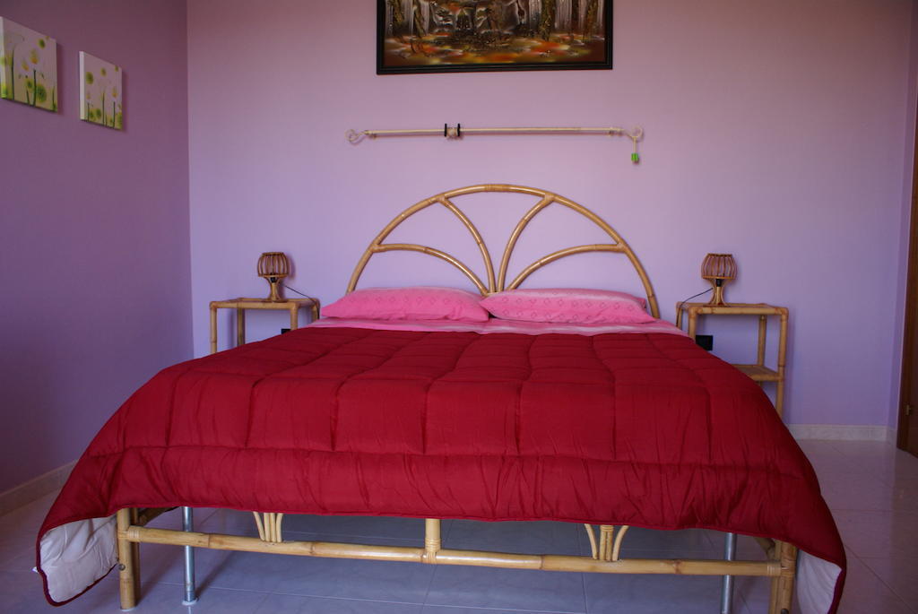 People Bed and Breakfast Castorano Δωμάτιο φωτογραφία